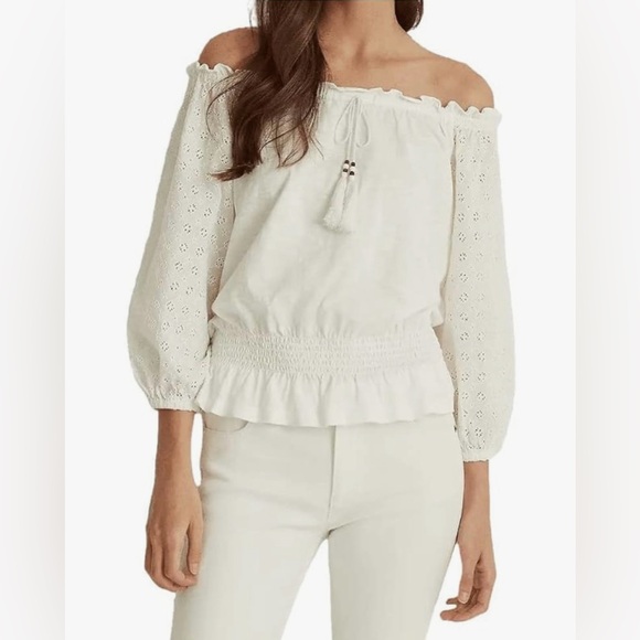 Ralph Lauren Women’s 💯 % cottonEyelet Off-The-Shoulder Pullover Top White, PM/M - Picture 4 of 9